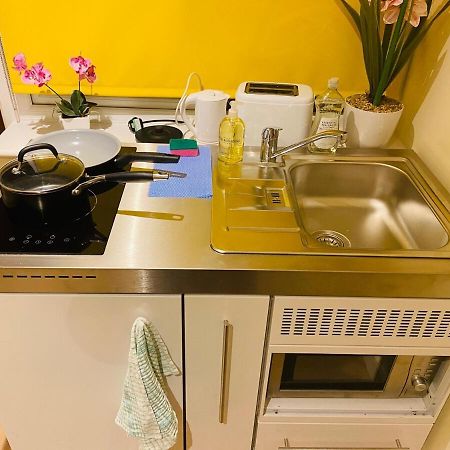 New Snug Doubleensuite In Central ฟอเรสต์โรว์ ภายนอก รูปภาพ